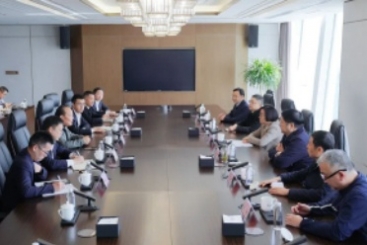 江西省委副書記、贛州市委書記吳忠瓊到中國(guó)巨石考察