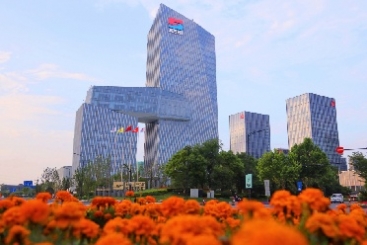 點(diǎn)贊！中國(guó)巨石榮登2023年玻璃纖維十大品牌榜單之首